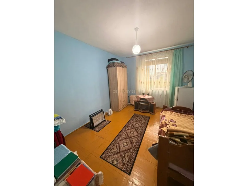 Tirane, shes apartament 1+1 Kati 5, 67 m² 163.000 € (Pazari Ri)