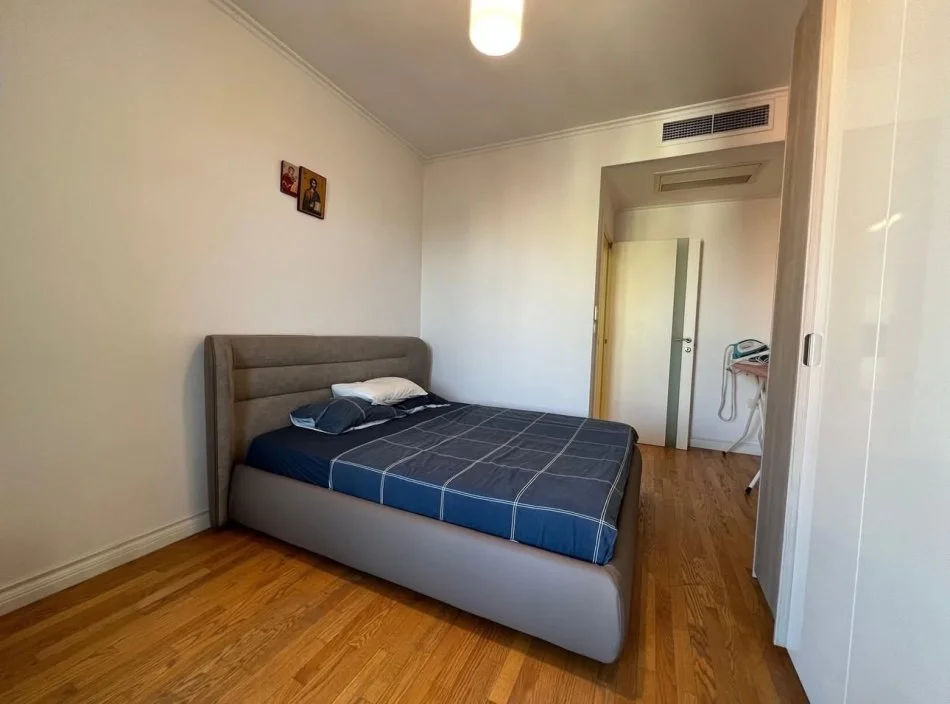 Tirane, jepet me qera apartament Kati 7, 123 m² 1.800 € 