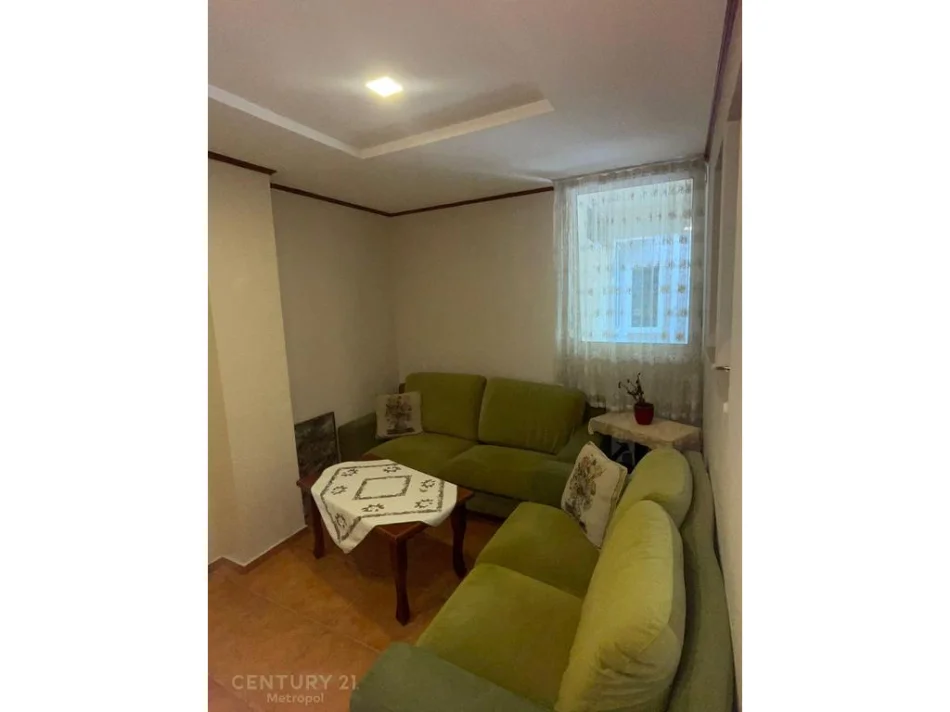 Tirane, shes apartament 2+1 Kati 1, 120 m² 160.000 € (allias)