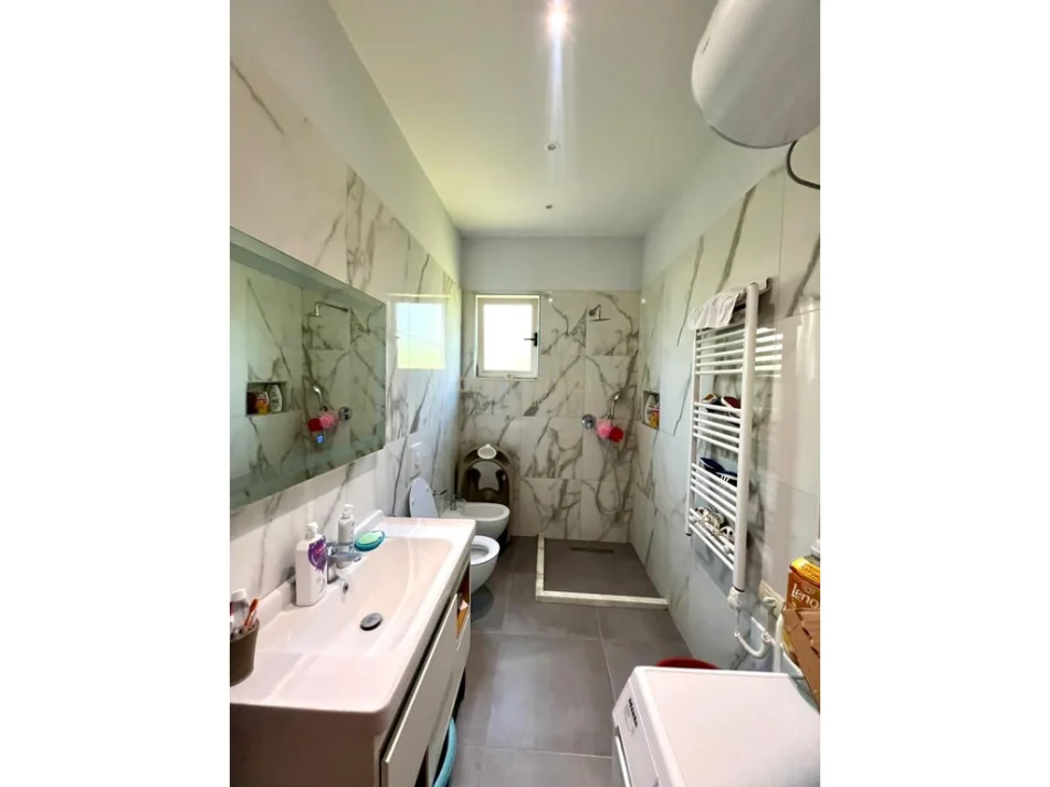 Tirane, shes shtepi 1 Katshe Kati 1, 117 m² 550.000 € 