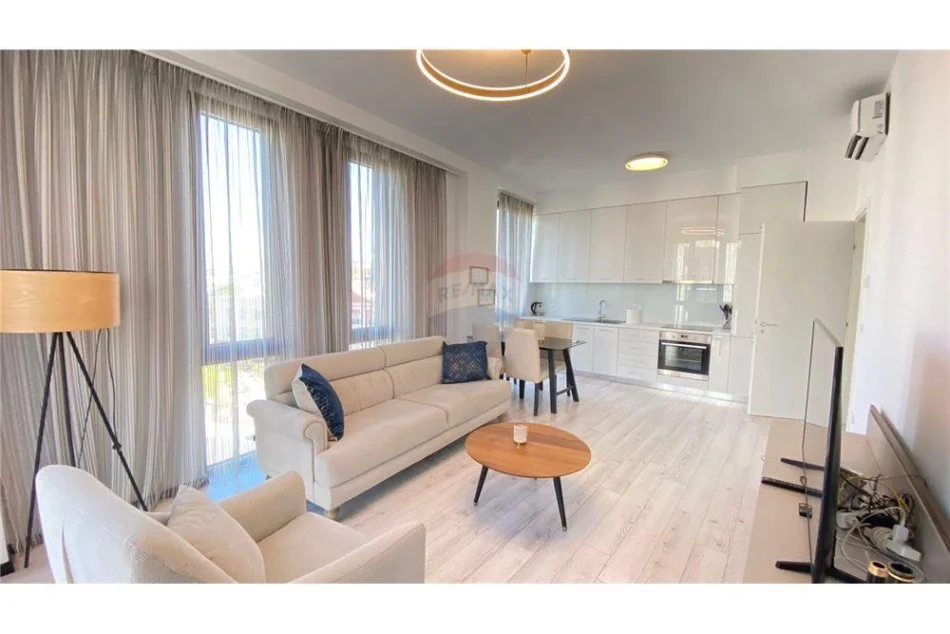 Tirane, shitet apartament Kati 3, 96 m² 340.000 € 