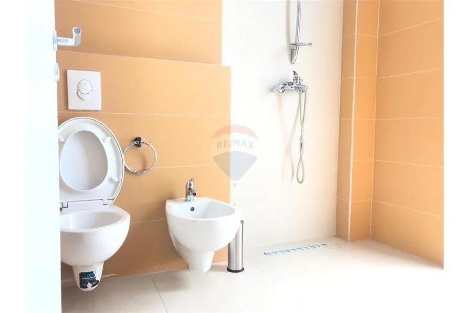 Tirane, shitet apartament Kati 3, 96 m² 340.000 € 