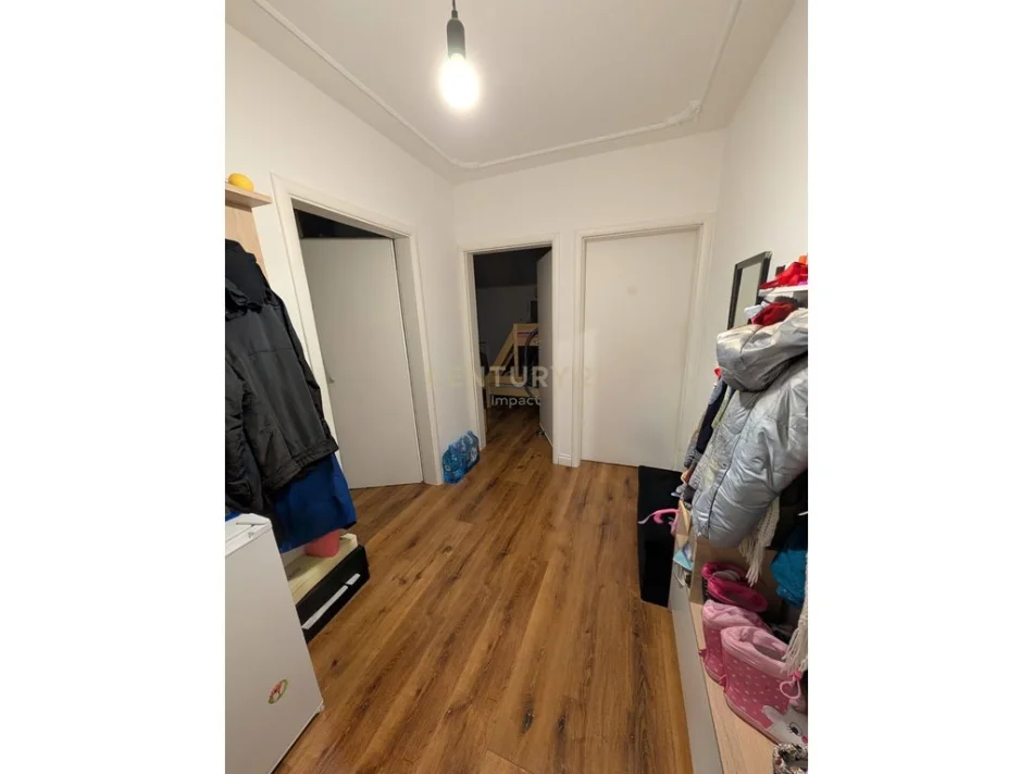 Tirane, shes apartament 2+1+Aneks+Ballkon Kati 3, 75 m² 175.000 € 