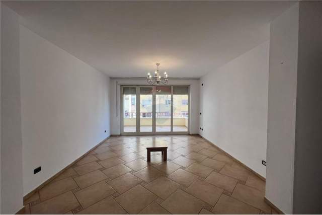 Tirane, shitet apartament 2+1+BLK Kati 3, 116 m² 250.000 Euro (Rruga e Elbasanit)