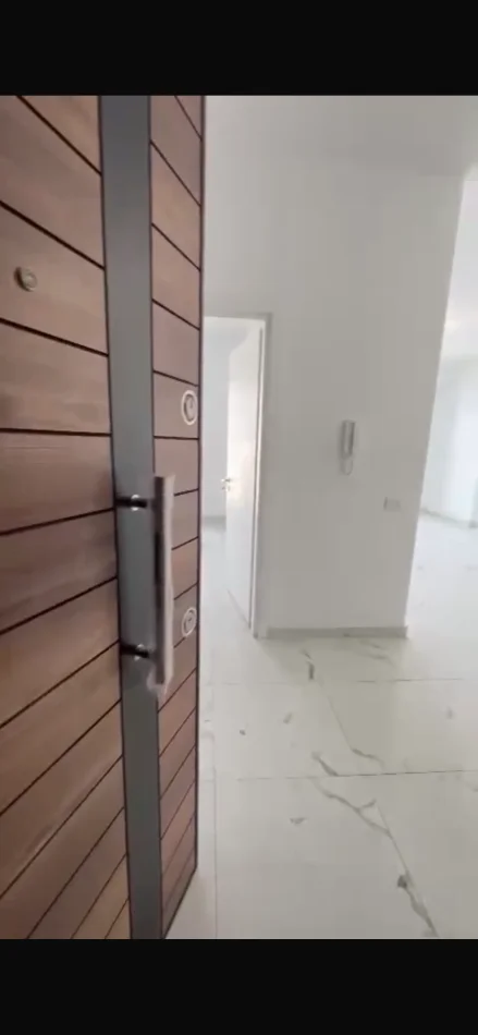 Tirane, shitet apartament 1+1 Kati 7, 68 m² 120.000 € (Unaza e Re)