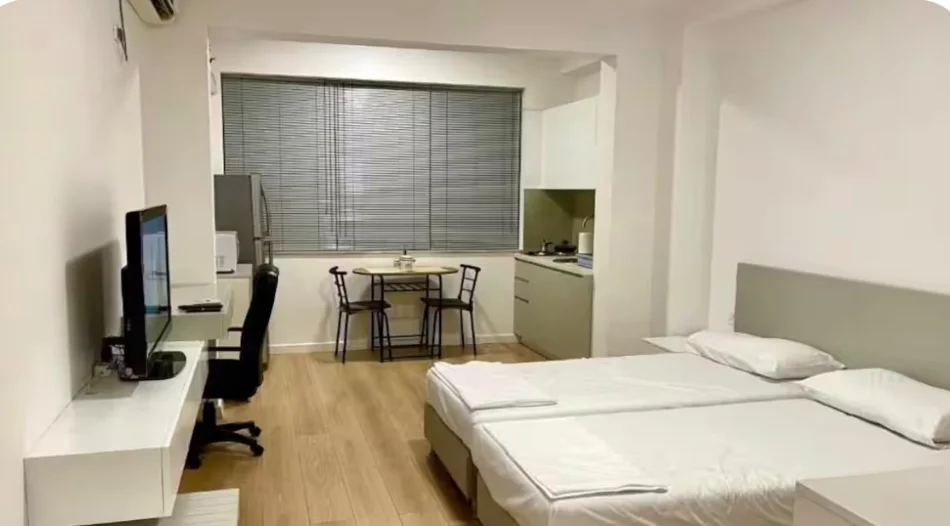 Tirane, jepet me qera apartament 5+1+Aneks+Ballkon , 3.000 € 