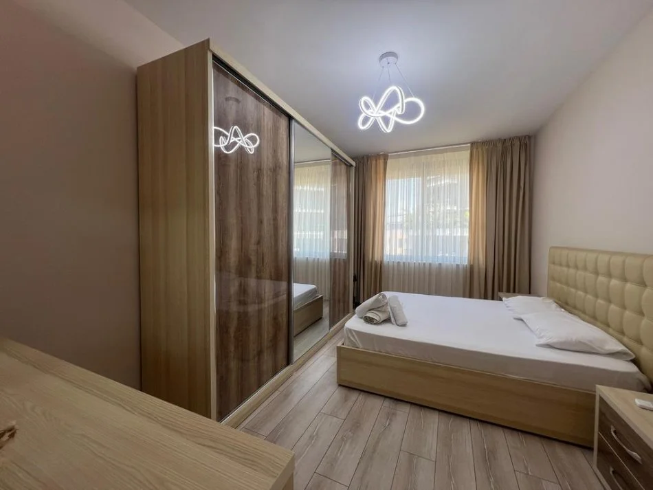 Tirane, jepet me qera apartament 1+1 Kati 9, 60 m² 1.000 € 