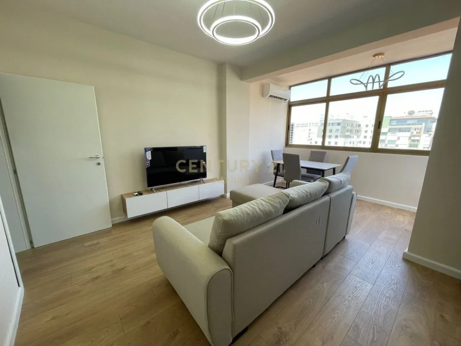 Tirane, jepet me qera apartament 2+1 Kati 2, 60 m² 650 € 
