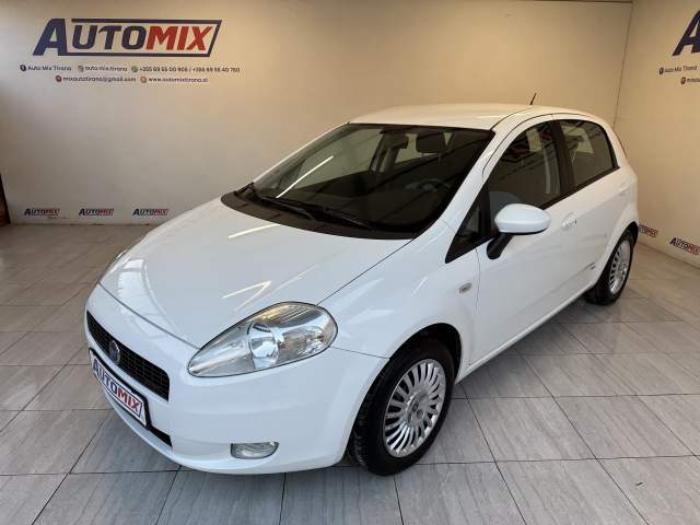 Tirane, shes makine Fiat grande punto Viti 2007, 4.200 Euro
