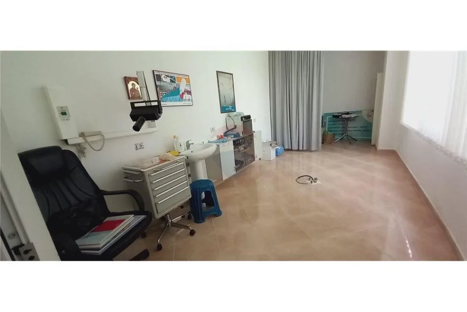 Durres, shitet ambjent biznesi Kati 0, 73 m² 90.000 € 
