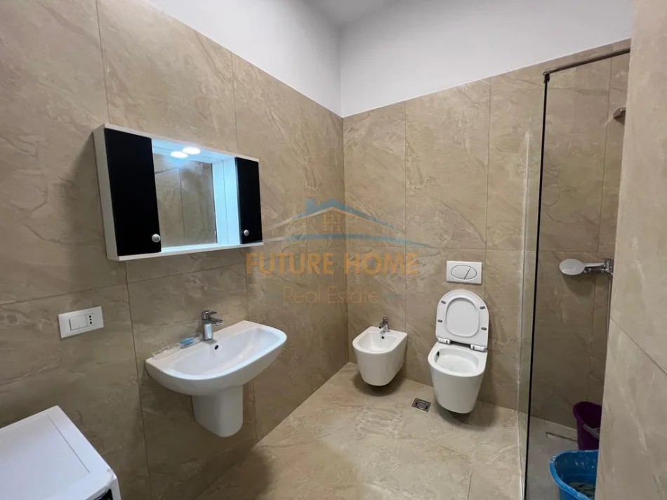 Tirane, jepet me qera apartament 1+1 Kati 3, 72 m² 850 € (Kompleksi delijorgji)