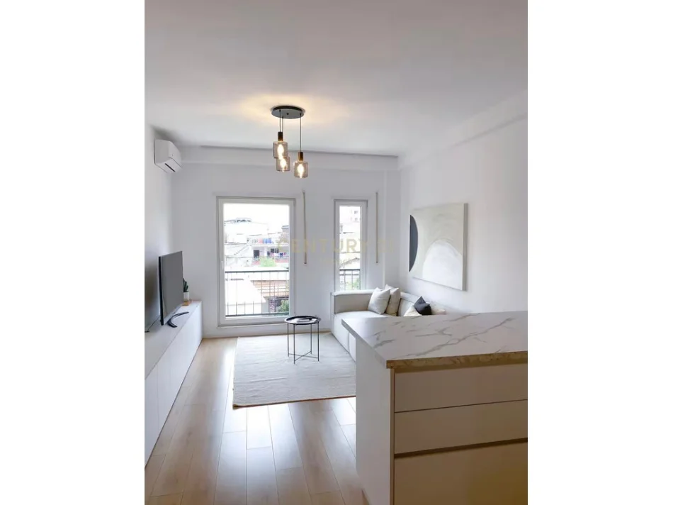 Tirane, jepet me qera apartament 1+1+Aneks+Ballkon Kati 1, 51 m² 750 € (Quartum Residence)