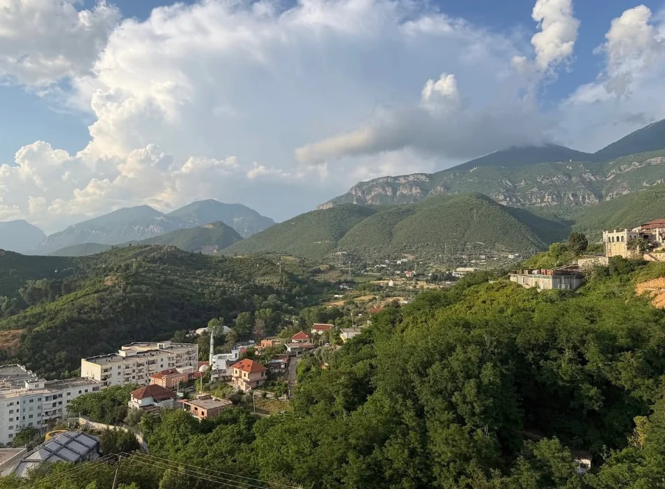 Tirane, shitet apartament 1+1+Ballkon Kati 5, 64 m² 102.000 € (Fresk)