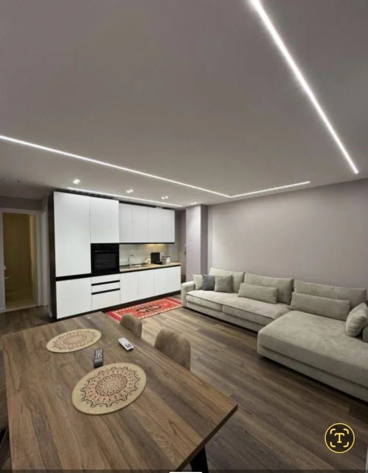 Tirane, jepet me qera apartament 1+1 Kati 1, 60 m² 800 € (Zogu 1)