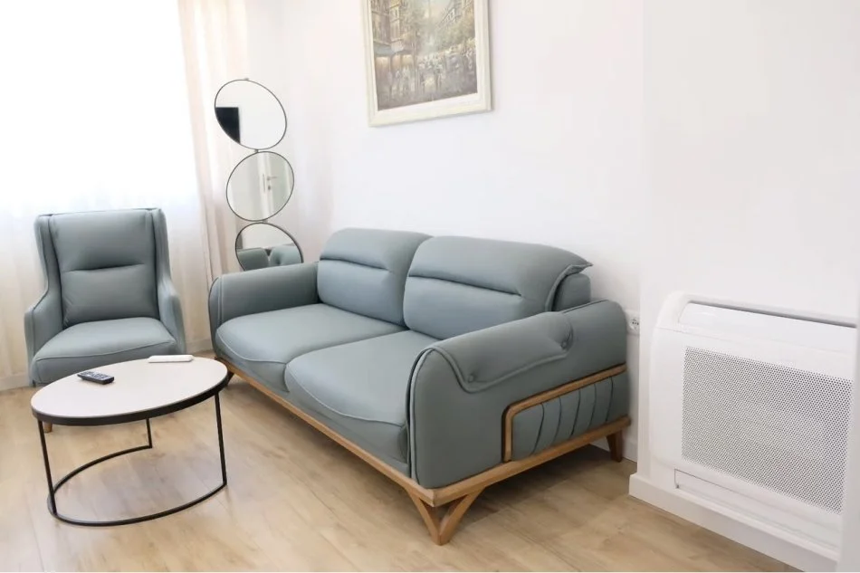 Tirane, jepet me qera apartament 2+1+Ballkon Kati 4, 100 m² 650 € (Rruga e Dibres)