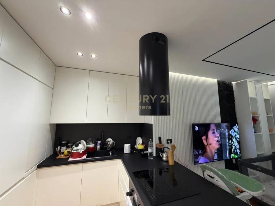 Tirane, shes apartament 2+1 Kati 5, 117 m² 240.000 € (Astir)