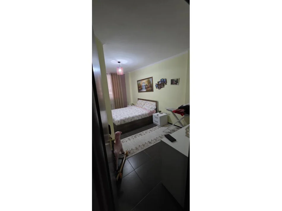 Tirane, shes apartament 2+1 Kati 3, 88 m² 129.000 € (kompleksi Fratari)