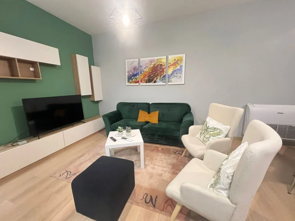 Shqiperi, jepet me qera apartament 2+1 Kati 3, 80 m² 599 € (Unaza e re)