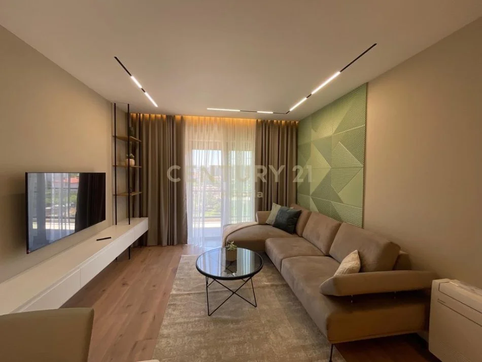 Tirane, jepet me qera 2+1 Kati 4, 96 m² 979 € 