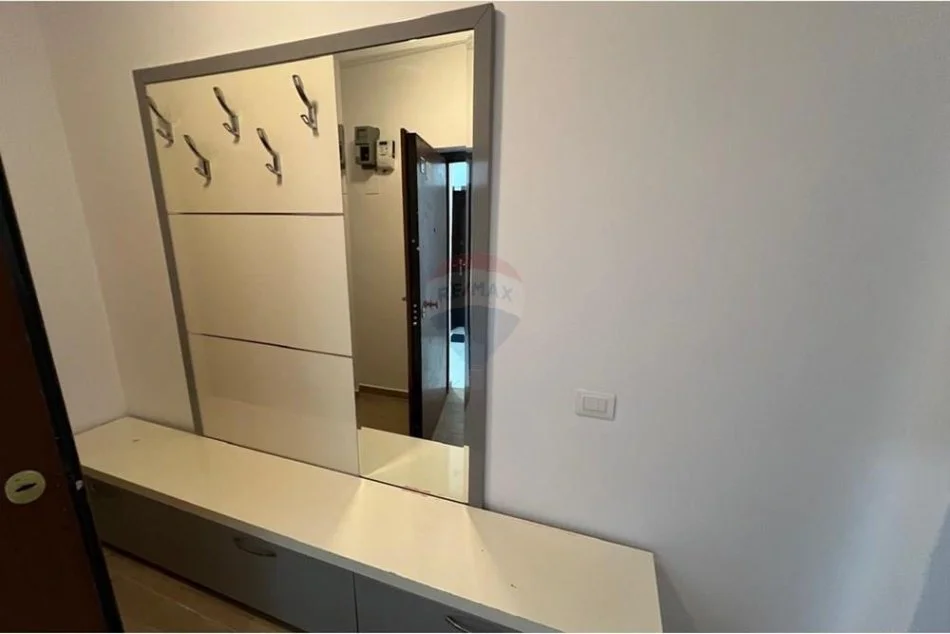 Tirane, jepet me qera apartament 2+1 , 80 m² 600 € (Don Bosko)