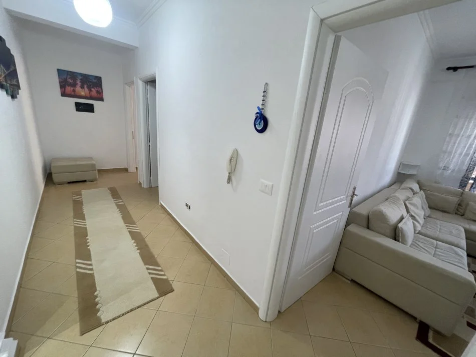 Tirane, jepet me qera apartament 2+1+Aneks+Ballkon Kati 6, 100 m² 470 € (Astir)