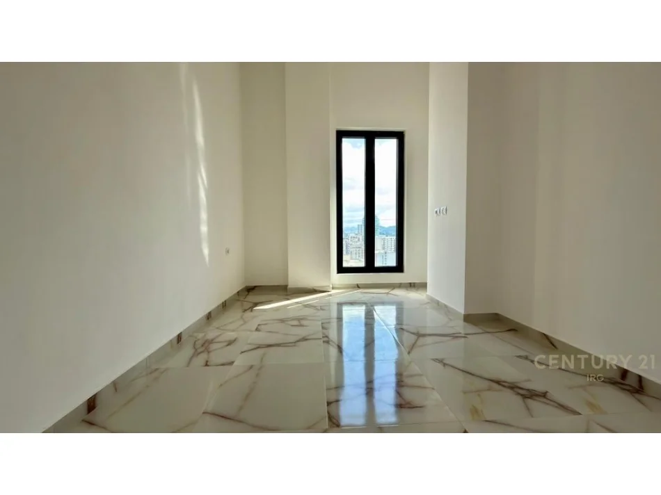 Tirane, jepet me qera zyre Kati 8, 166 m² 1.050 € 
