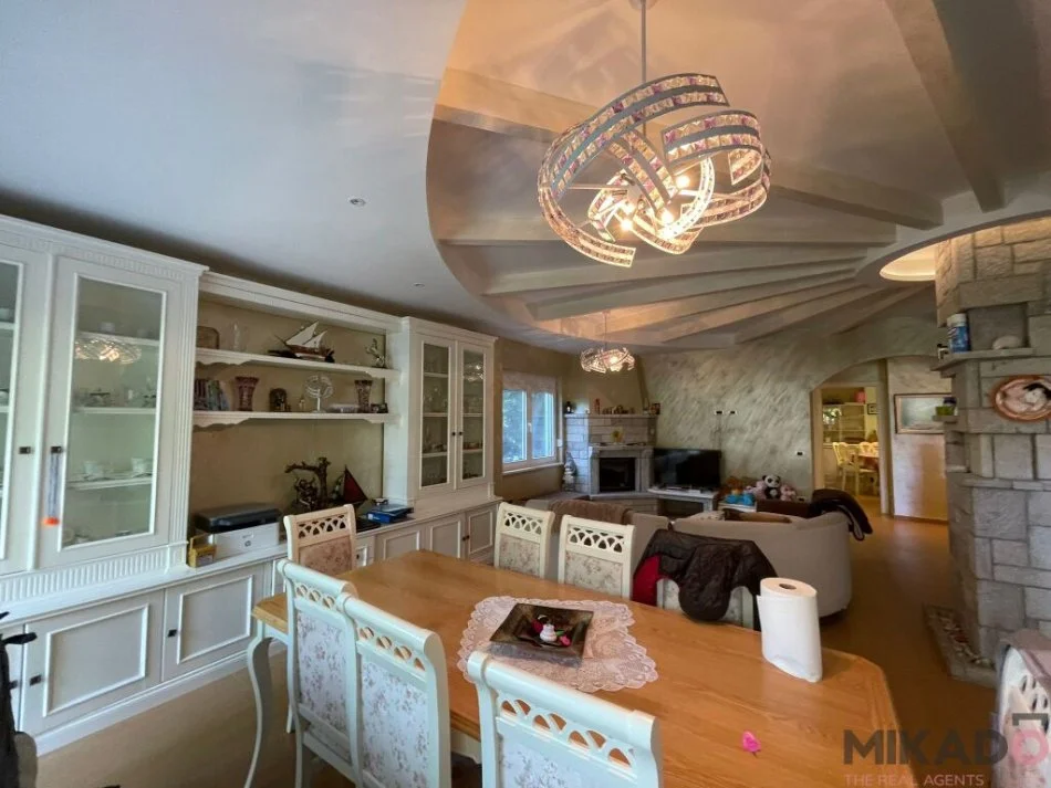 Gjiri Lalezit | Hamallaj, shitet Vile 2 Katshe, , 243 m² 450,000 € (Kompleksi Lura)