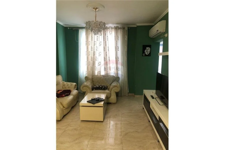 Tirane, jepet me qera apartament Kati 3, 60 m² 450 € 