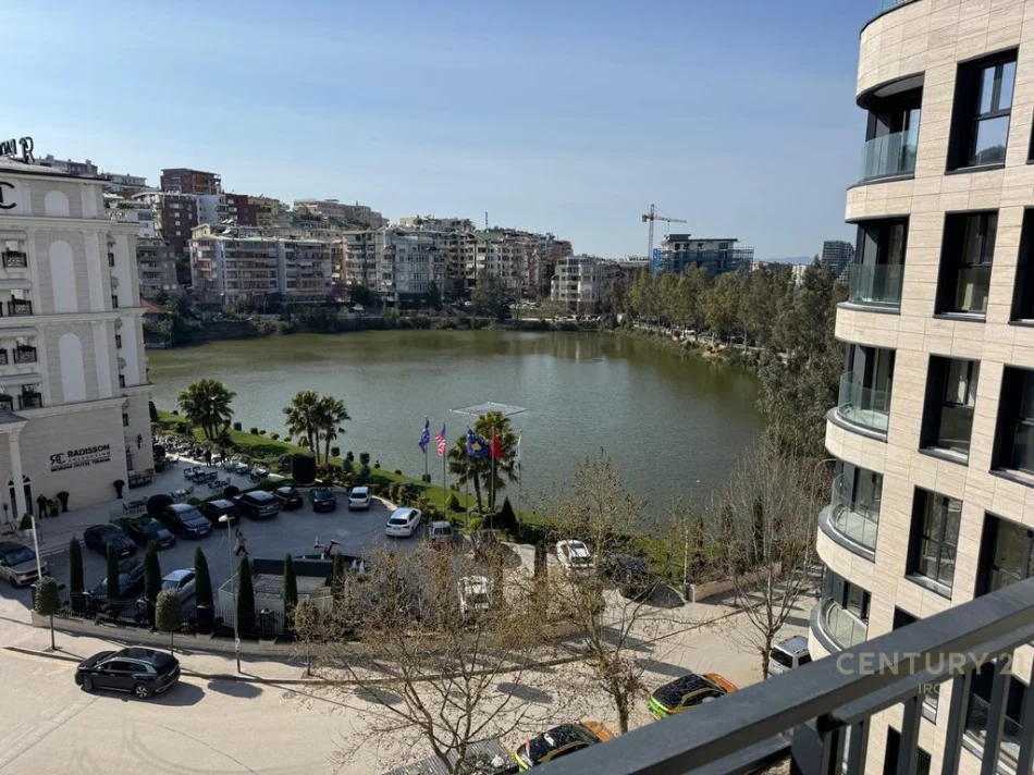 Tirane, shitet apartament 2+1+Aneks+Ballkon Kati 4, 239 m² 760.000 € 