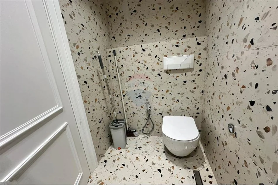 Tirane, jepet me qera apartament Kati 3, 140 m² 2.000 € 