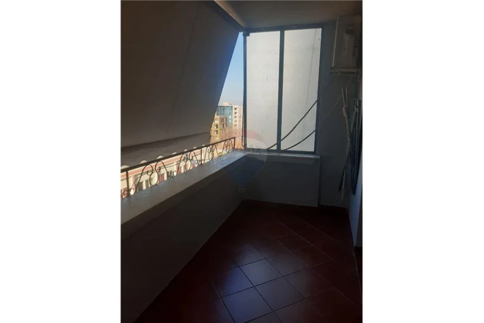 Tirane, jepet me qera apartament 2+1 , 108 m² 600 € (bulevardi Zogu i Pare)
