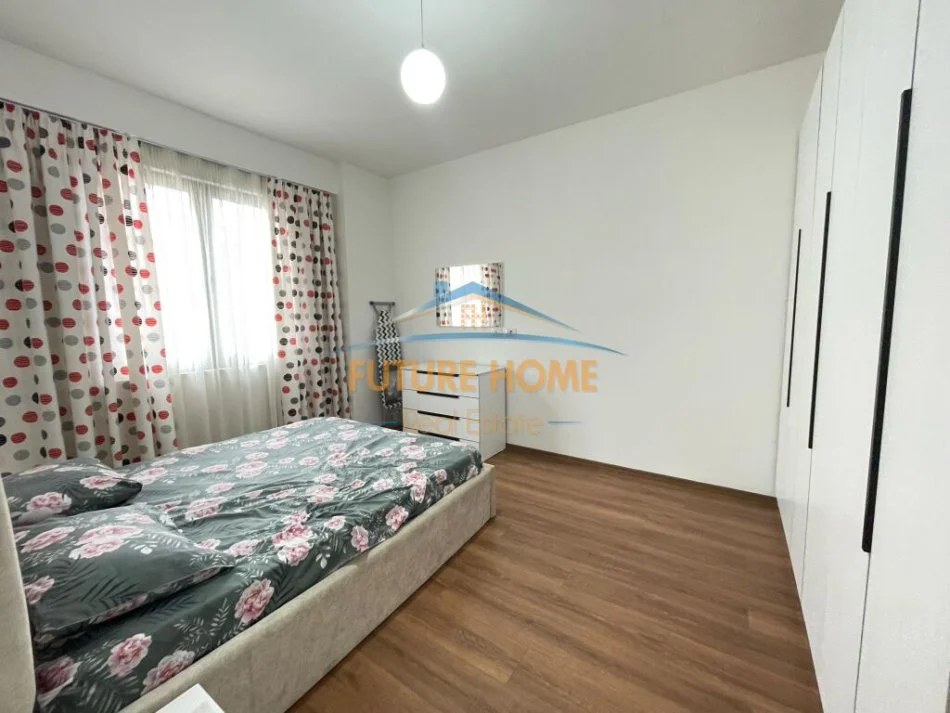 Tirane, jepet me qera apartament 1+1+Ballkon Kati 6, 78 m² 550 € (Panorama)