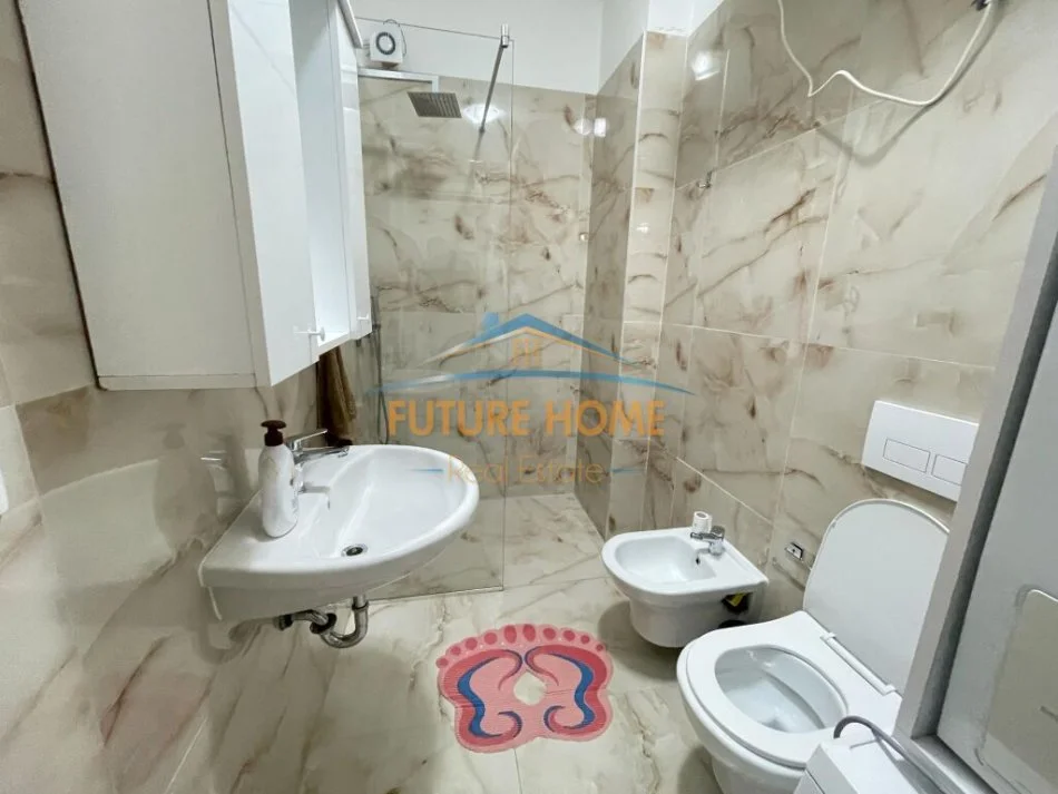 Tirane, jepet me qera apartament 1+1+Ballkon Kati 6, 78 m² 550 € (Panorama)