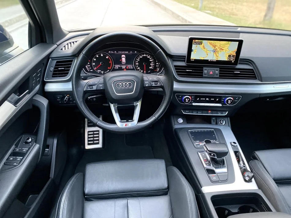 Tirane, shes makine Audi Q5 S line 2018 Benzin, blu e errët automatik Klima 140.000 km