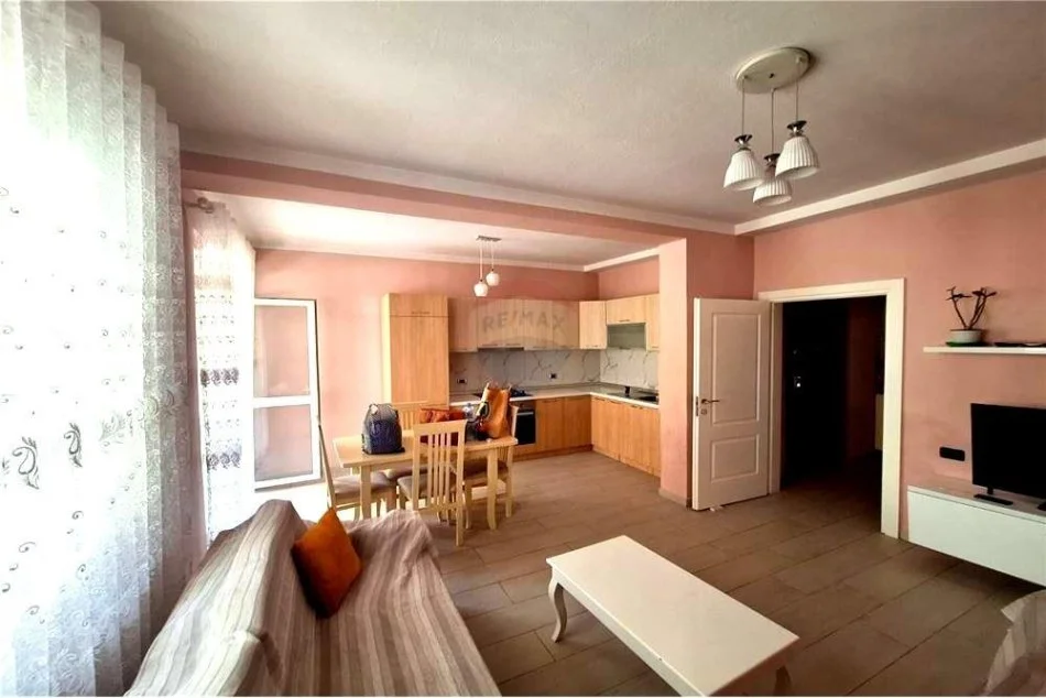Tirane, jepet me qera apartament Kati 2, 88 m² 400 € 