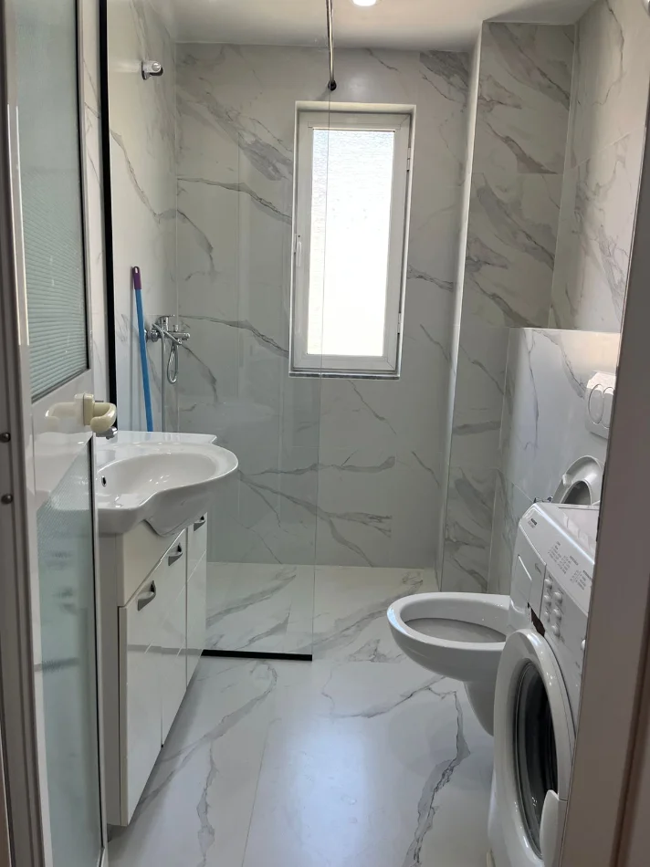 Tirane, jap me qera apartament 1+1+Aneks+Ballkon Kati 4, 55 m² 415 € (Rruga Belul Hatibi Porcelan)