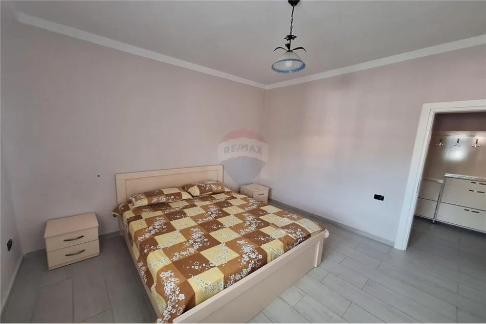 Tirane, jepet me qera apartament Kati 2, 88 m² 400 € 
