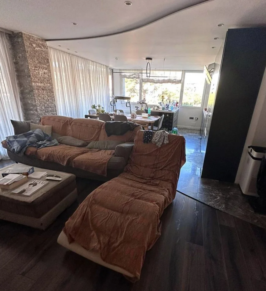 📍Rr Elbasanit, shitet Ap 2+1+verande📌Top Location Kati 3, 190 m²