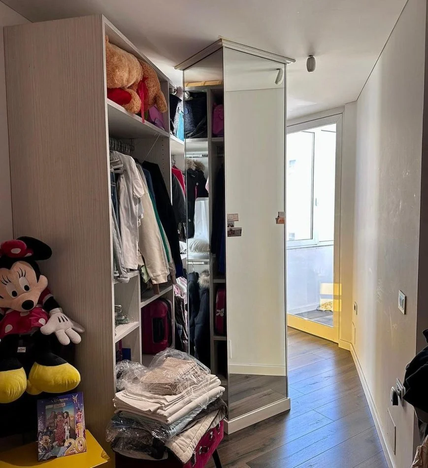 📍Rr Elbasanit, shitet Ap 2+1+verande📌Top Location Kati 3, 190 m²