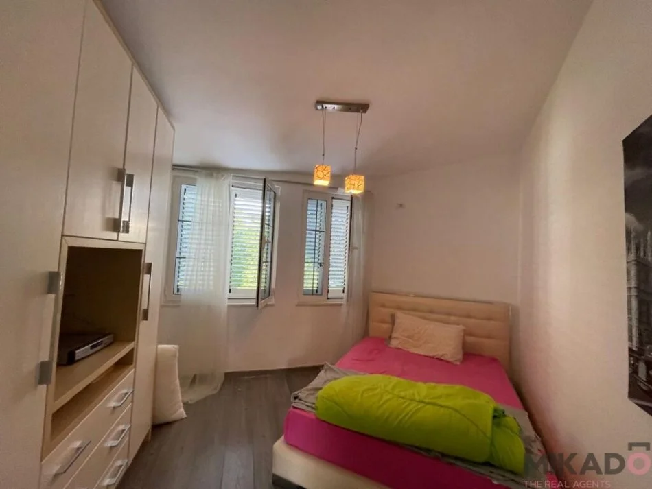 Durres, shitet Vile 3+1+Aneks+Ballkon Kati 0, 381 m² 440,000 € (Durres,Albania)