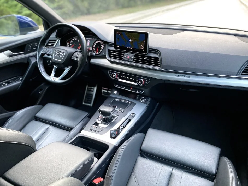 Tirane, shes makine Audi Q5 S line 2018 Benzin, blu e errët automatik Klima 140.000 km