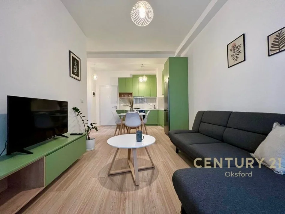 Tirane, jepet me qera apartament 1+1+Ballkon Kati 3, 80 m² 600 € 