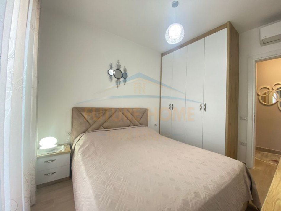 Tirane, jepet me qera apartament 2+1 Kati 4, 69 m² 650 € (21 Dhjetori)