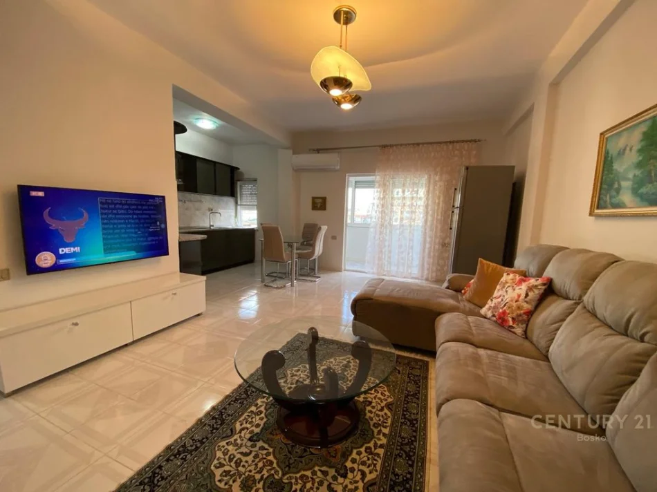 Tirane, jepet me qera apartament 2+1 Kati 4, 110 m² 700 € (rruga Haxhi Dalliu)