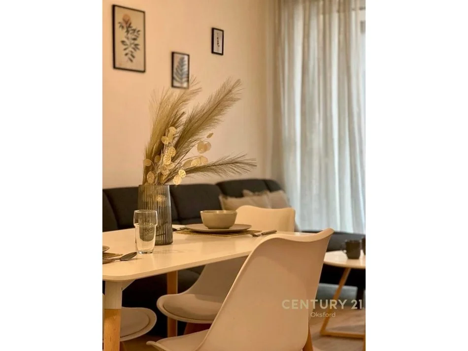 Tirane, jepet me qera apartament 1+1+Ballkon Kati 3, 80 m² 600 € 
