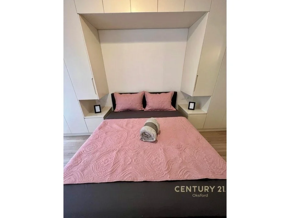 Tirane, jepet me qera apartament 1+1+Ballkon Kati 3, 80 m² 600 € 