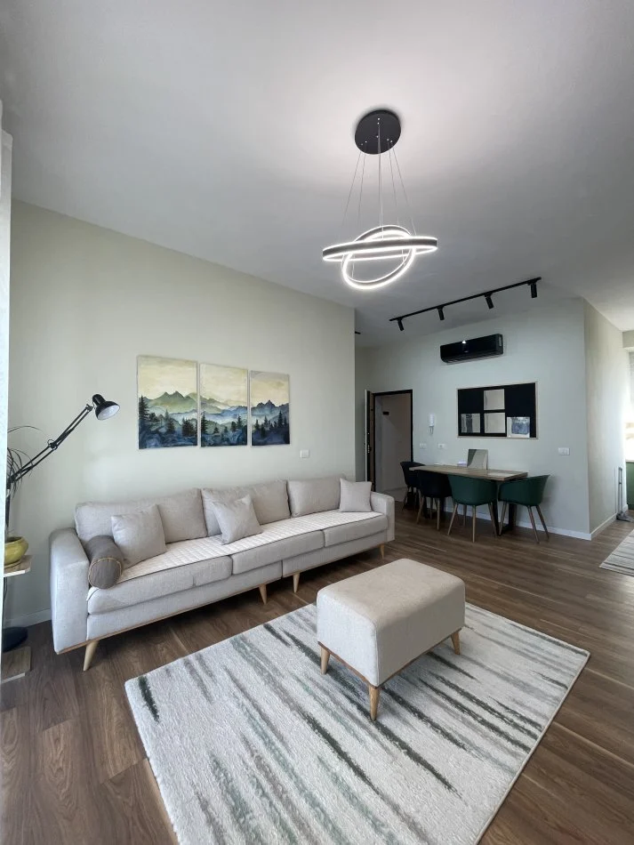 Tirane, jepet me qera apartament 2+1+Ballkon Kati 9, 1.500 m² 1.500 € 