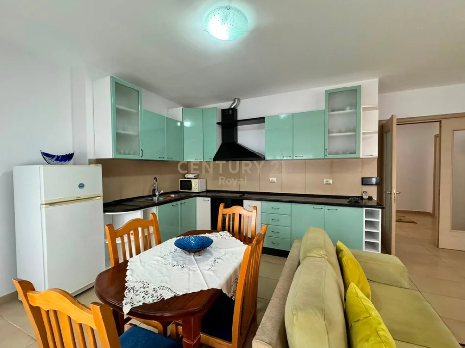Tirane, jepet me qera apartament 2+1 Kati 7, 100 m² 800 € (rruga e Bogdanit)