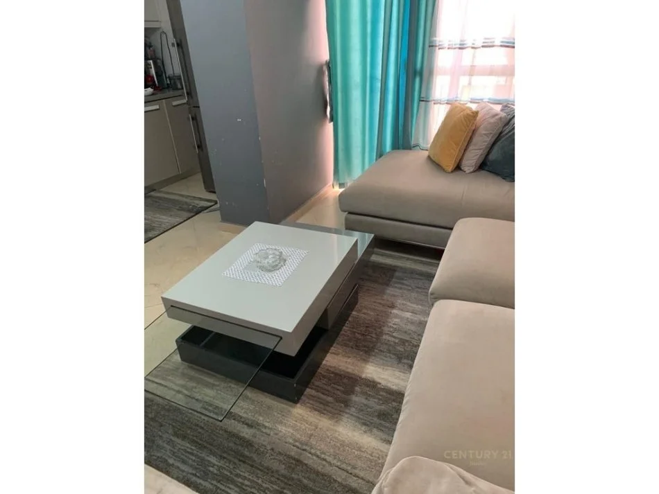 Tirane, jap me qera apartament 1+1 Kati 7, 75 m² 500 € 