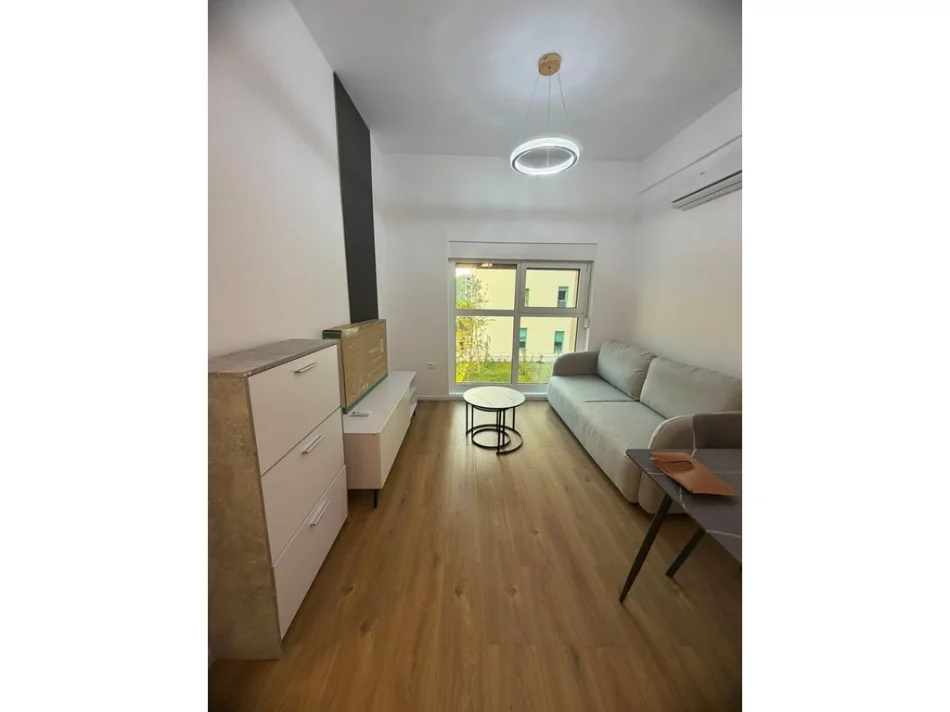 Shqiperi, jepet me qera apartament 1+1 Kati 2, 60 m² 400 € (AlibDemi)